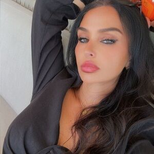 Meet your Posher, Martina